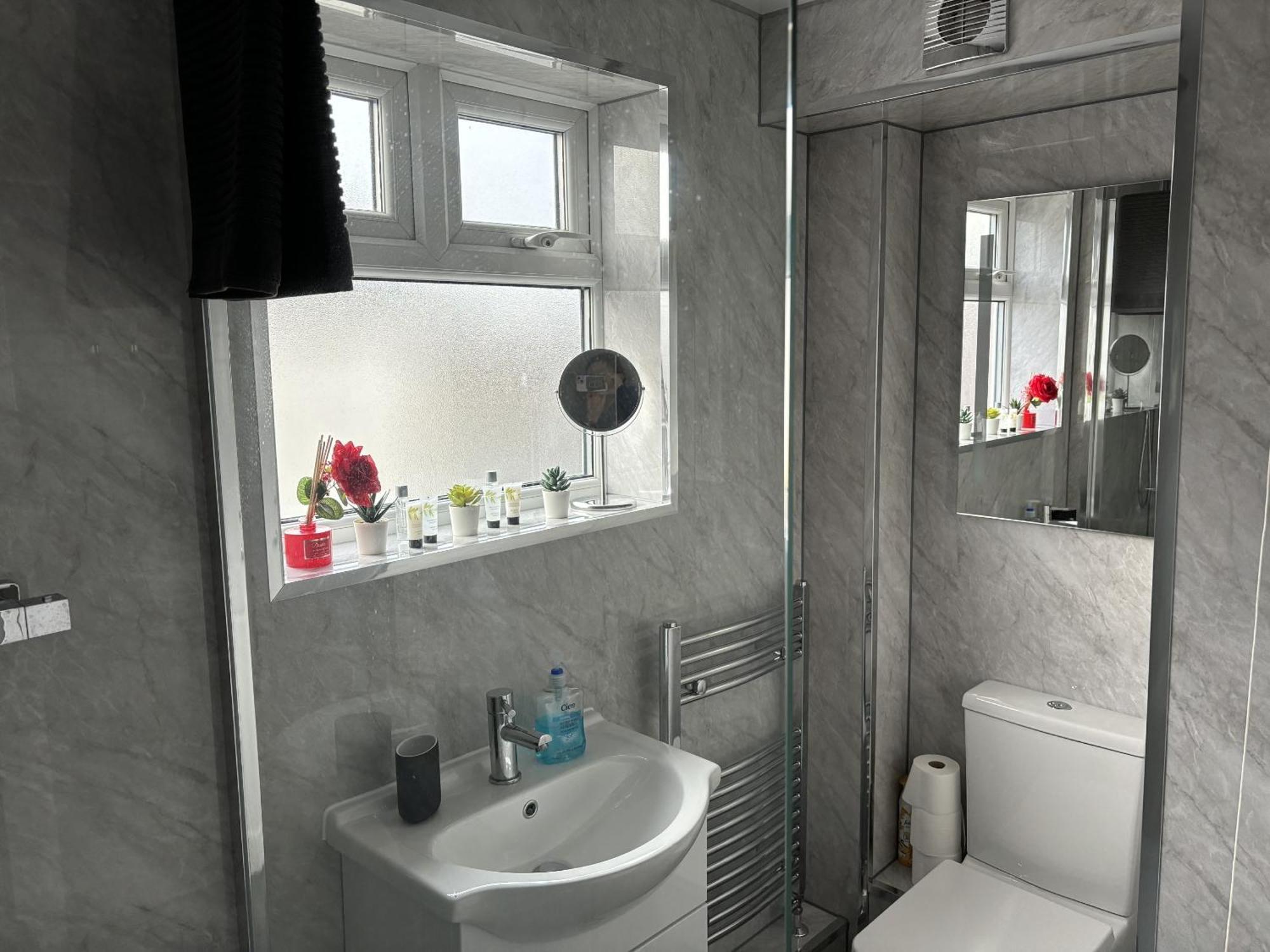 Cosy Corner - 2 Beds, Free Parking, Next To Southampton General Hospital别墅 外观 照片