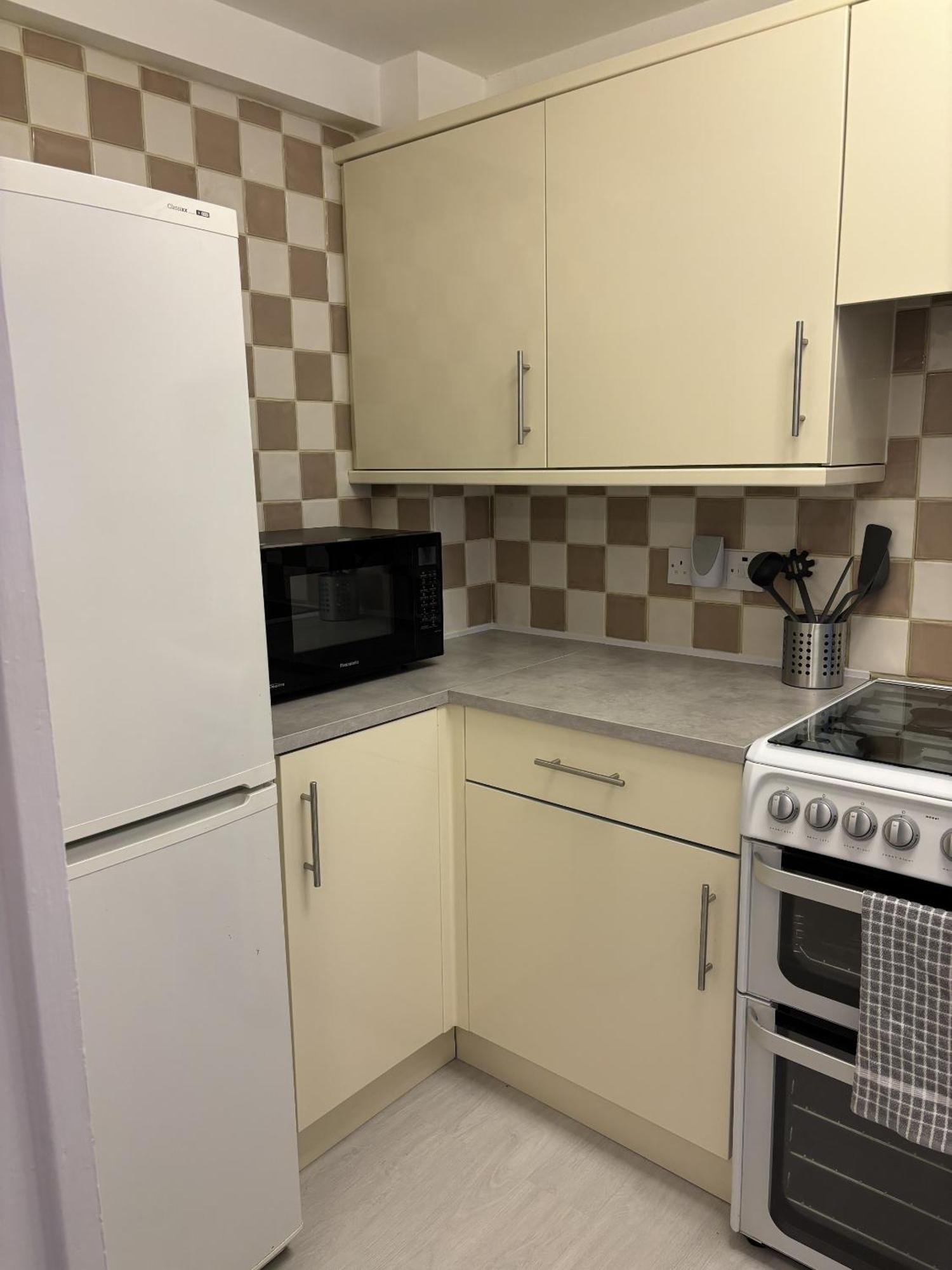 Cosy Corner - 2 Beds, Free Parking, Next To Southampton General Hospital别墅 外观 照片